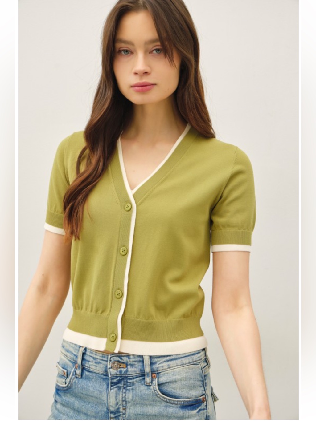 1451 Olive Viscose Blend Short Sleeve V Neck Cardi Top W/Ivory Contrast